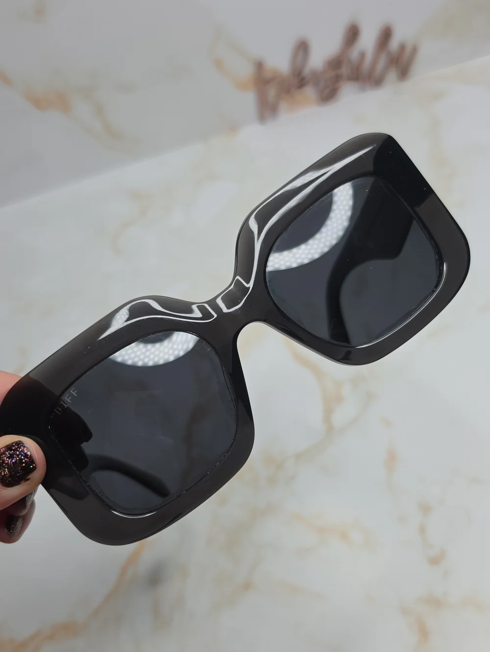 Diff Eyewear stylish oversized